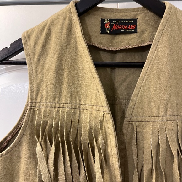 Vintage Northland Fringe Vest Womens Small with belt made in Canada - Picture 5 of 8